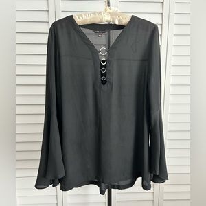 Rock & Republic Black Hi/Lo Blouse